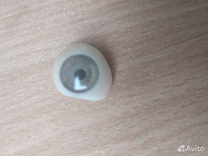 Глазной протез /левый