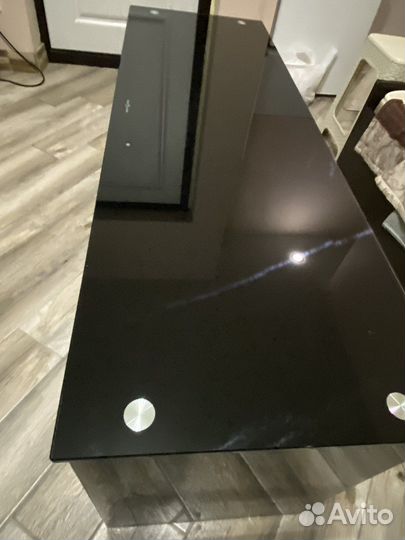 Стеклянная тв тумба