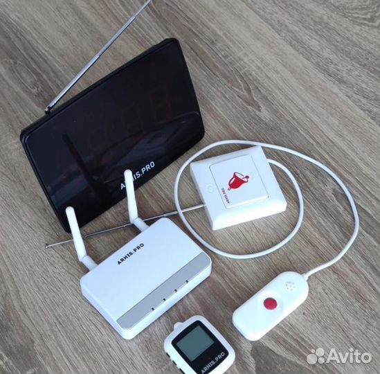 Кнопка вызова персонала, помощи больному в палату