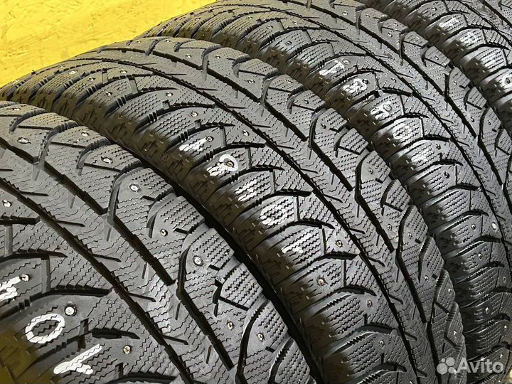 Bridgestone Ice Cruiser 7000S 205/60 R16 92T