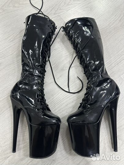 Стрипы тройки pleaser
