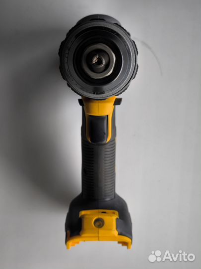 Дрель-шуруповерт DeWalt DCD998B
