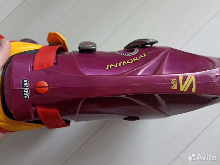 Горнолыжные ботинки salomon 28