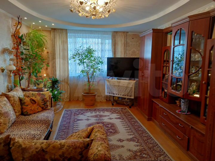 4-к. квартира, 94,3 м², 1/7 эт.