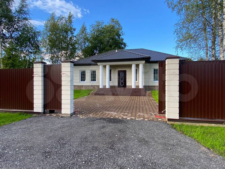 Коттедж 150 м² на участке 12 сот.