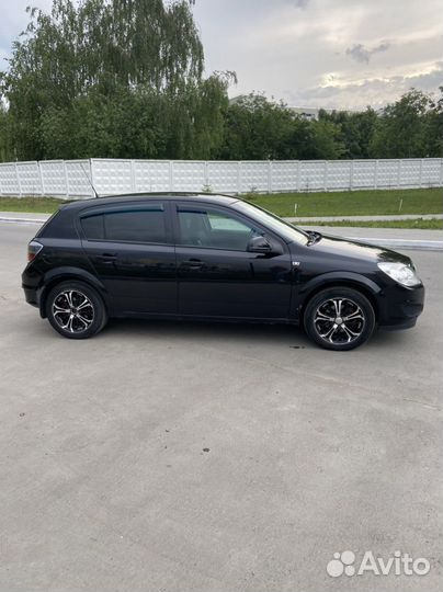 Opel Astra 1.6 МТ, 2010, 150 000 км