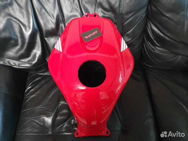 Honda Накладка бака CBR 600 RR 2005 83150-MEE-D00Z