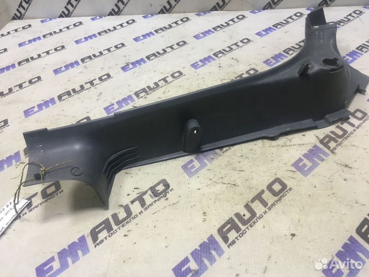 Накладка порога задняя левая Рено Меган 1 седан