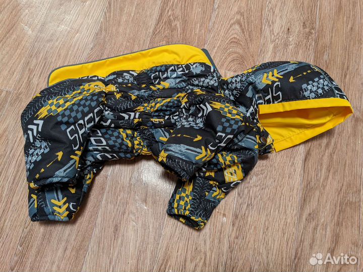 Зимний комбинезон для маленькой собаки