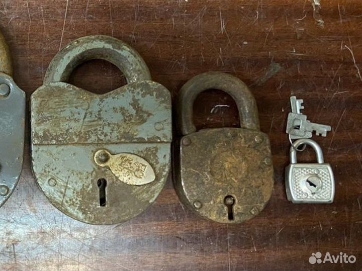 Замок, подкова