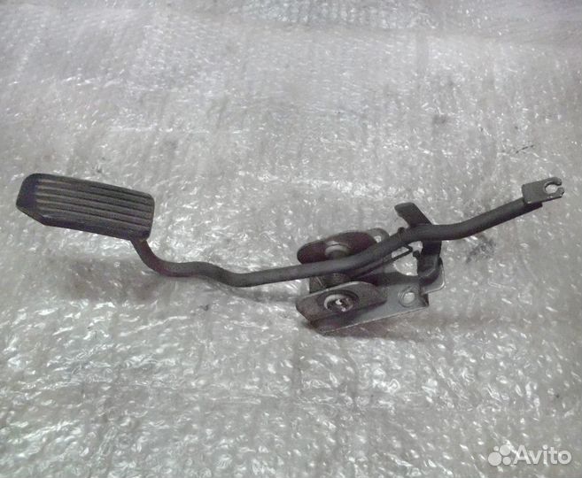 Педаль газа Chevrolet Lanos 1.5