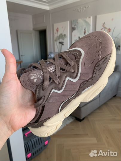 Кроссовки adidas ozweego (оригинал)