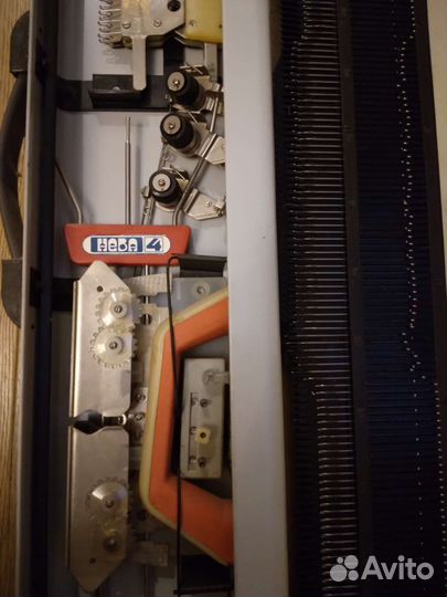 Вязальная машина Нева 4.1