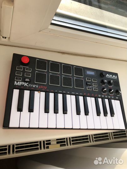 Синтезатор akai mini play 2