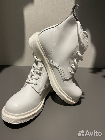 Новые ботинки, 36-37 р-р