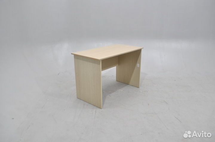 Офисная мебель стол