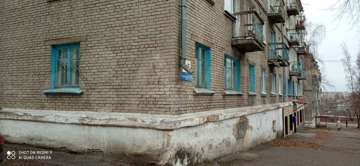 2-к. квартира, 40 м², 1/4 эт.