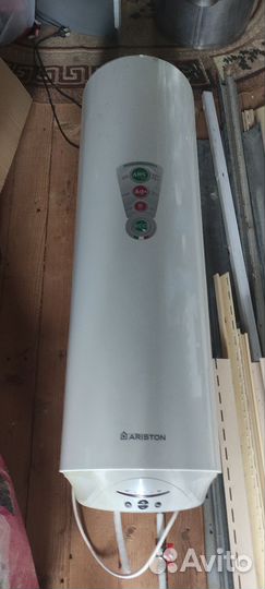 Водонагреватель 80л