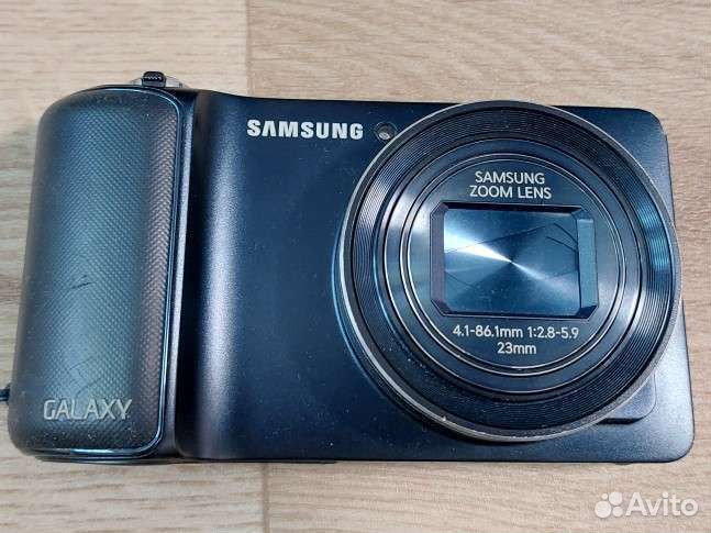 Компактный фотоаппарат