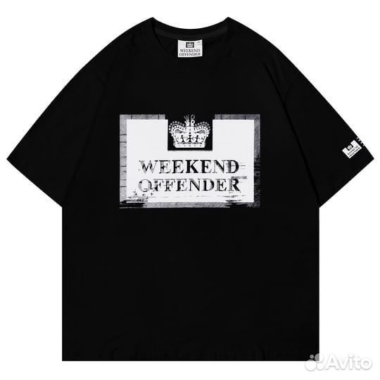 Футболка Weekend offender