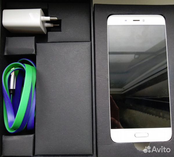 Смартфон Xiaomi Mi 5 Pro 4/128