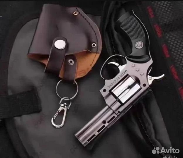 Револьвер зажигалка