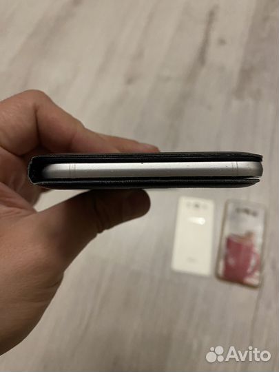 Samsung Galaxy J7 (2016), 2/16 ГБ