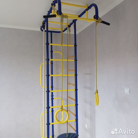 Детская шведская стенка с турником