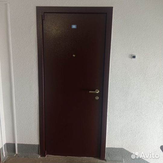 Дверь входная металлическая с новостройки