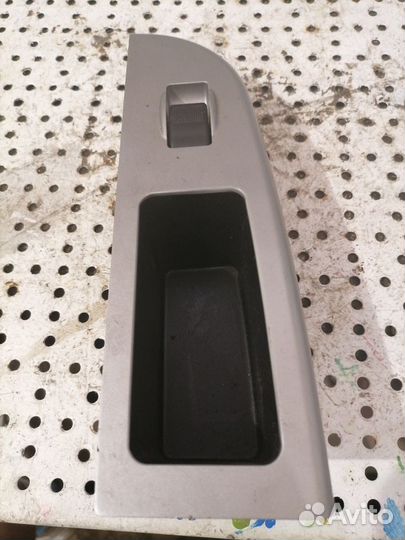 Кнопка стеклоподьемника Lifan Breez 1.3