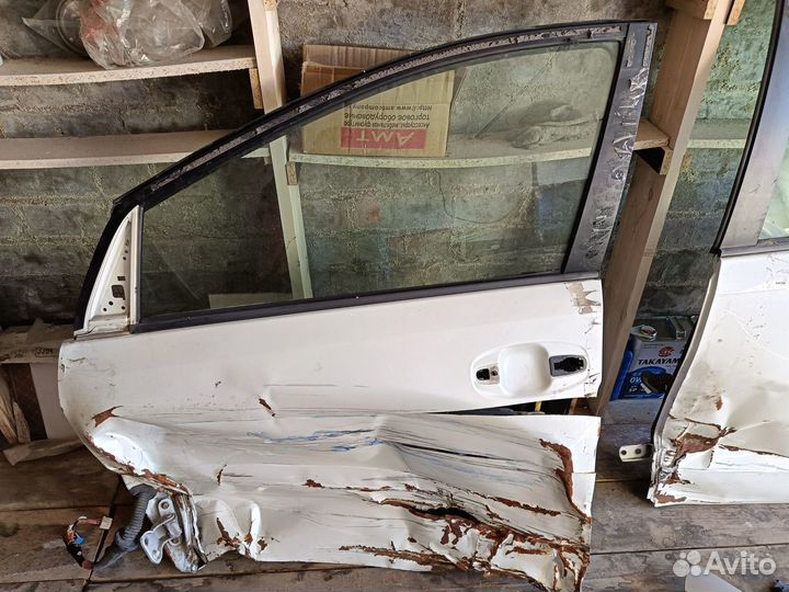 Двери Тойота Приус 20