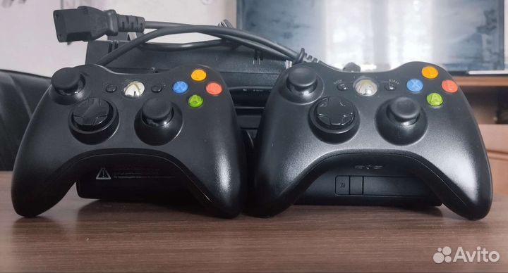 Продам xbox 360e