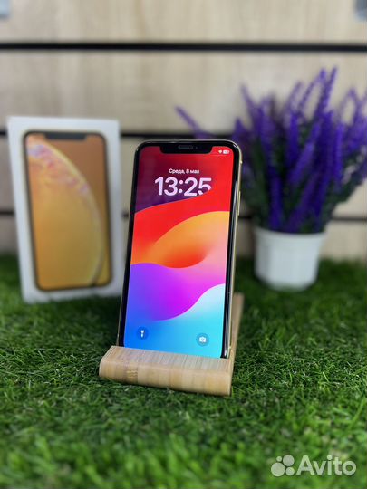 iPhone Xr, 64 ГБ