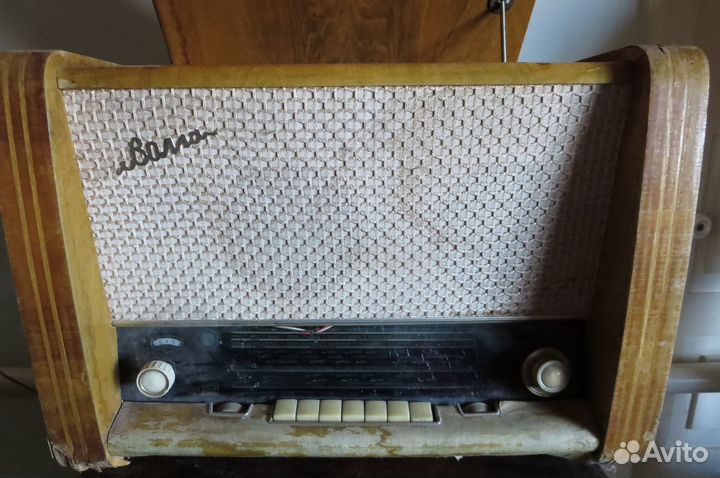 Радиола Волга