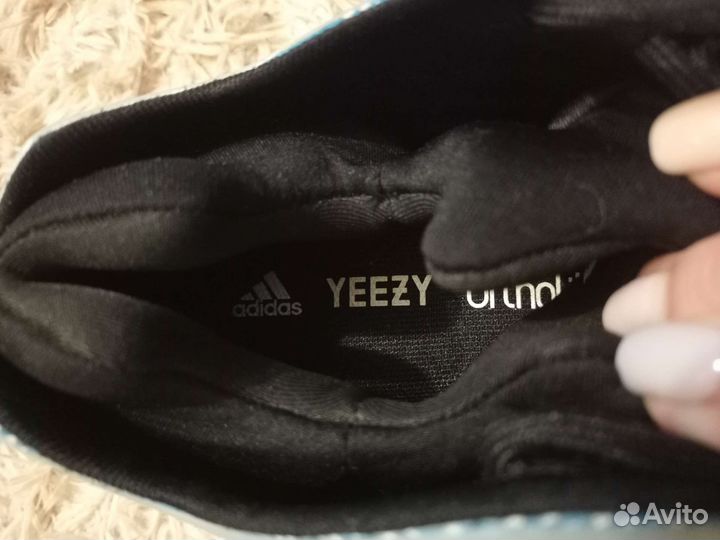 Кроссовки Yeezy Boost 700 v3 Arzareth