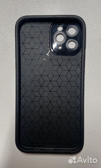 Чехлы на iPhone 11 Pro