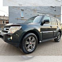 Mitsubishi Pajero 3.2 AT, 2009, 213 450 км, с пробегом, цена 1 699 000 руб.