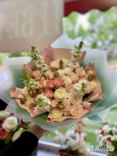 Букет цветов, 101 роза, 51 роза, тюльпаны