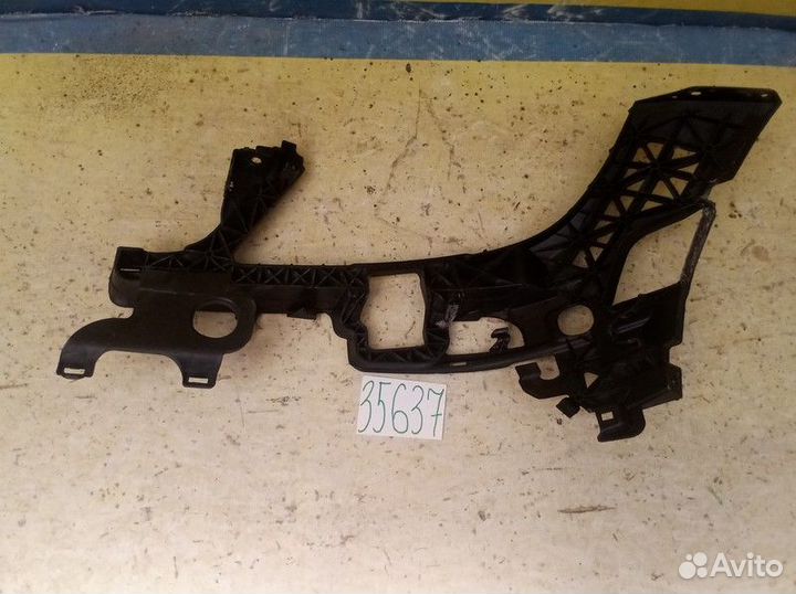 Mercedes E W212 кронштейн левый переднего бампера