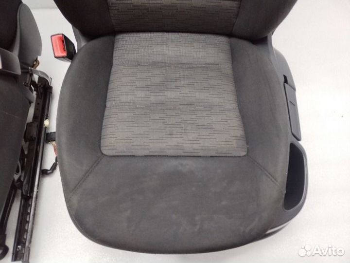 Сиденья комплект Skoda Octavia A5 1.8 cdab 2011