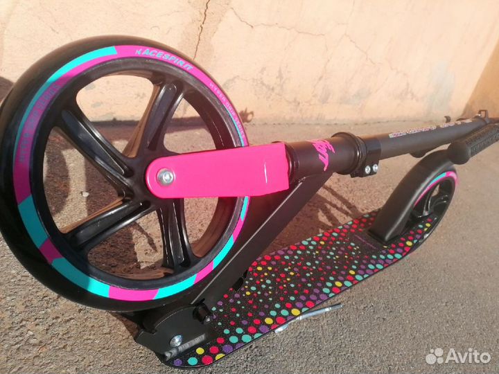 Самокат с большими колесами 200мм