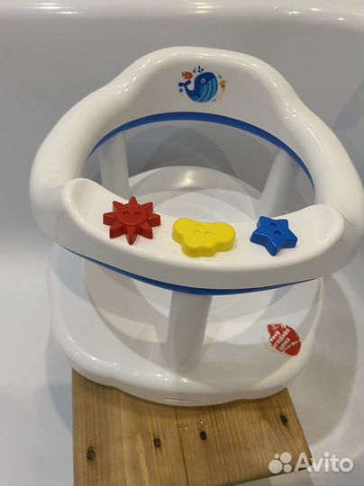 Стульчик для купания в ванной