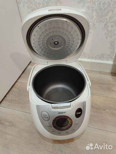 Мультиварка Magnit SMART Cook