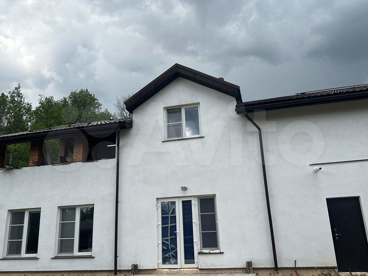 Коттедж 200 м² на участке 30 сот.