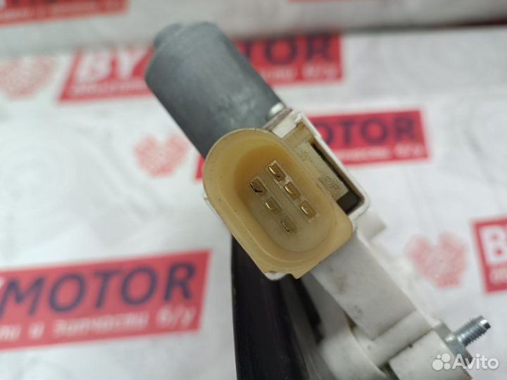 Стеклоподъемник передний левый Bmw 3 E90 N47D20