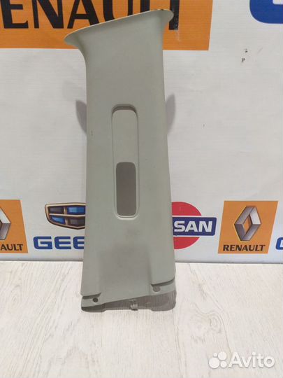 Обшивка средней стойки накладка ремня безопасности