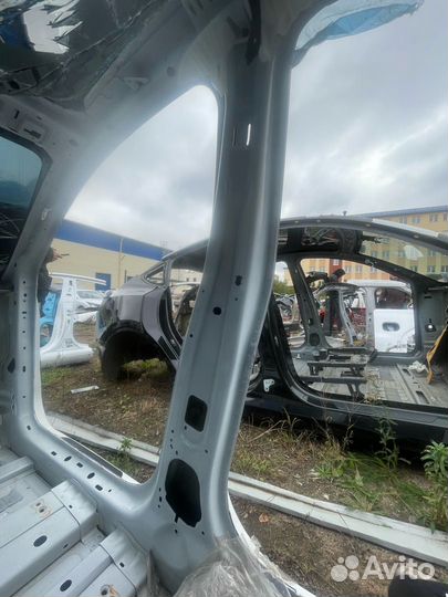 Стойка кузова центральная правая Tesla Model Y