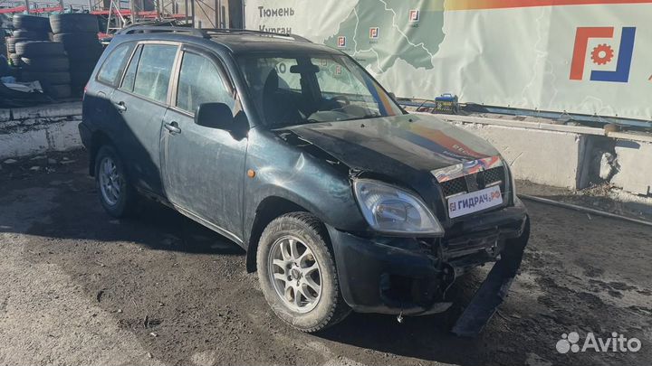 Кронштейн двигателя левый Chery Tiggo T11 T111001211CA