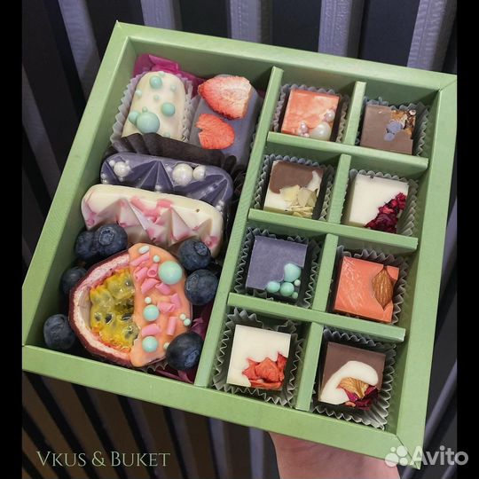 Букеты из клубники и фруктов