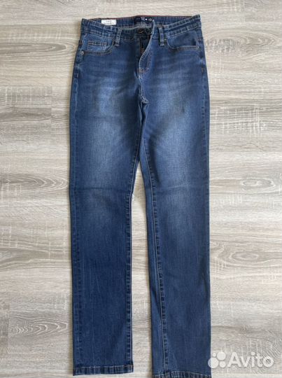 Джинсы